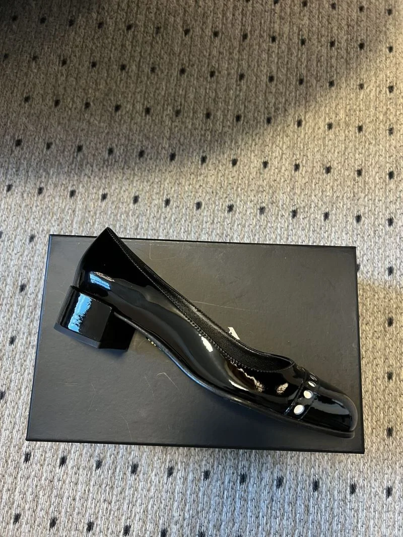 Prada Low Shoes Seasonal 34372