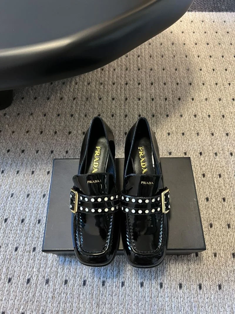 Prada Low Shoes WrinkleFree 34380