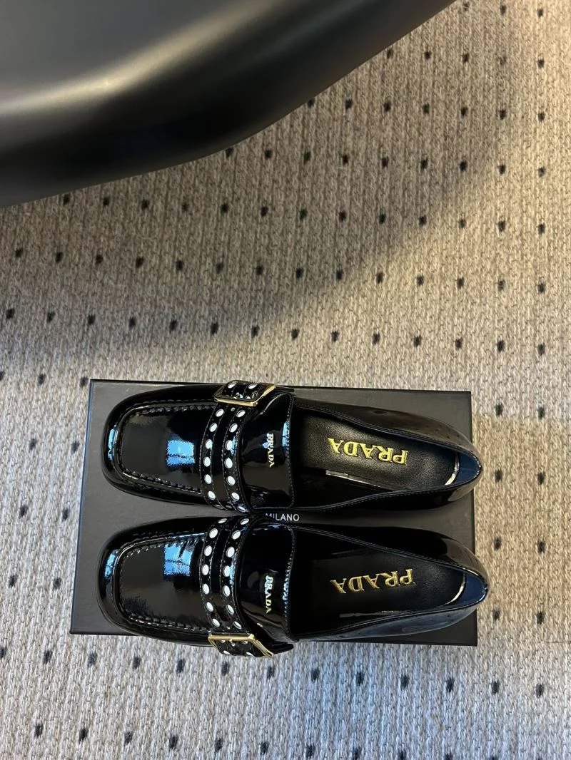 Prada Low Shoes WrinkleFree 34380