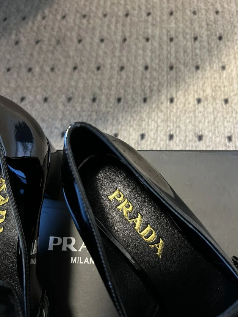 Prada Low Shoes WrinkleFree 34380