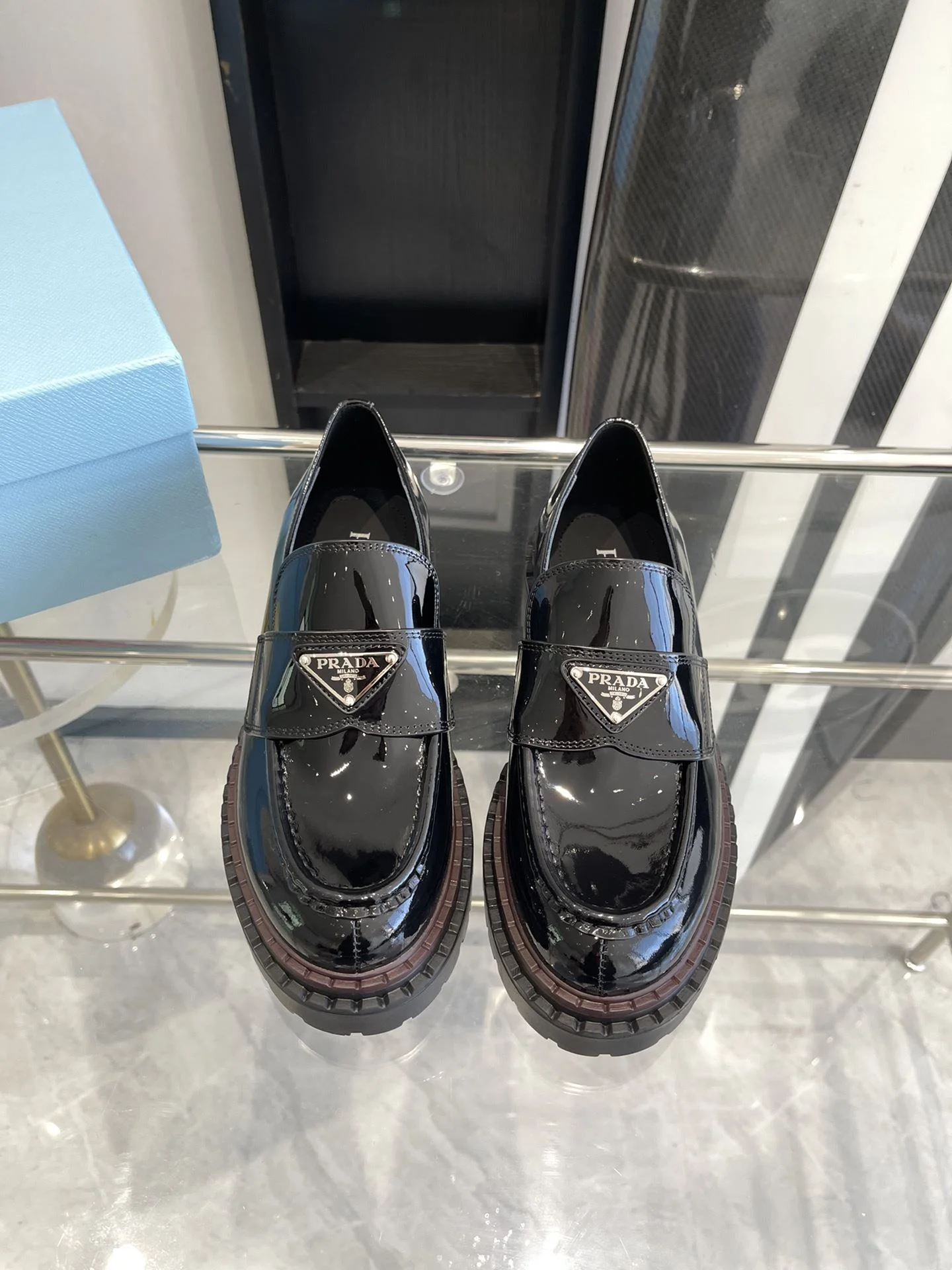 Prada Low Shoes UrbanStyle 34381