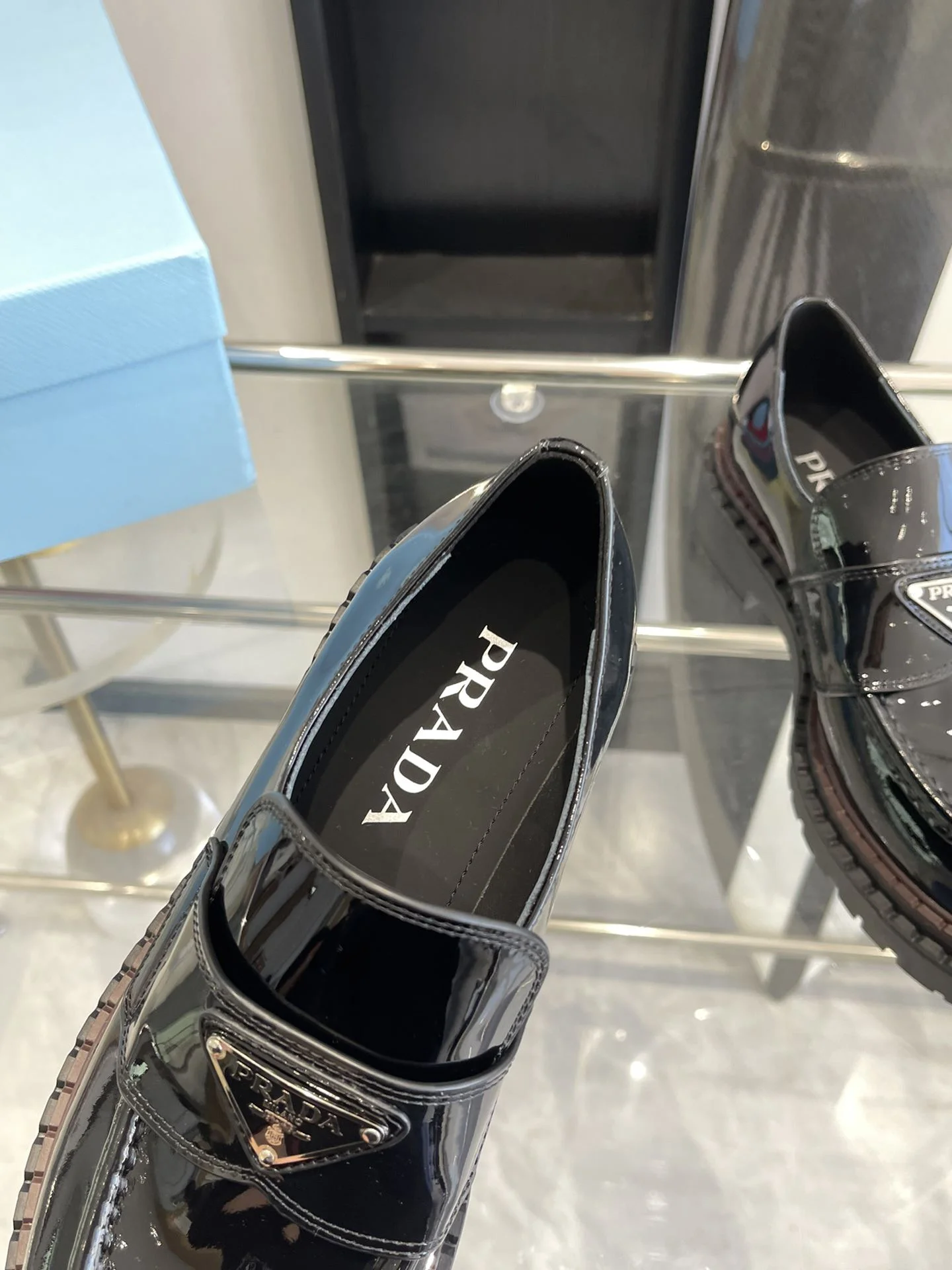 Prada Low Shoes UrbanStyle 34381