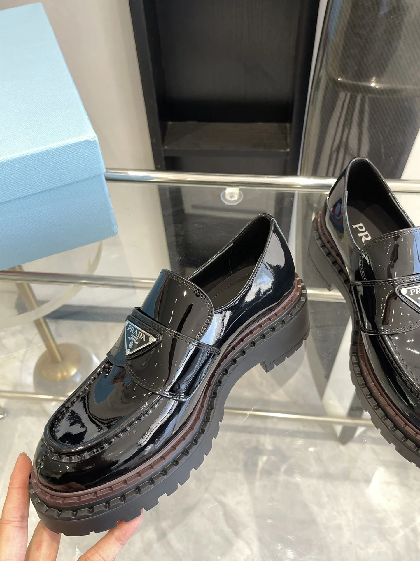 Prada Low Shoes UrbanStyle 34381
