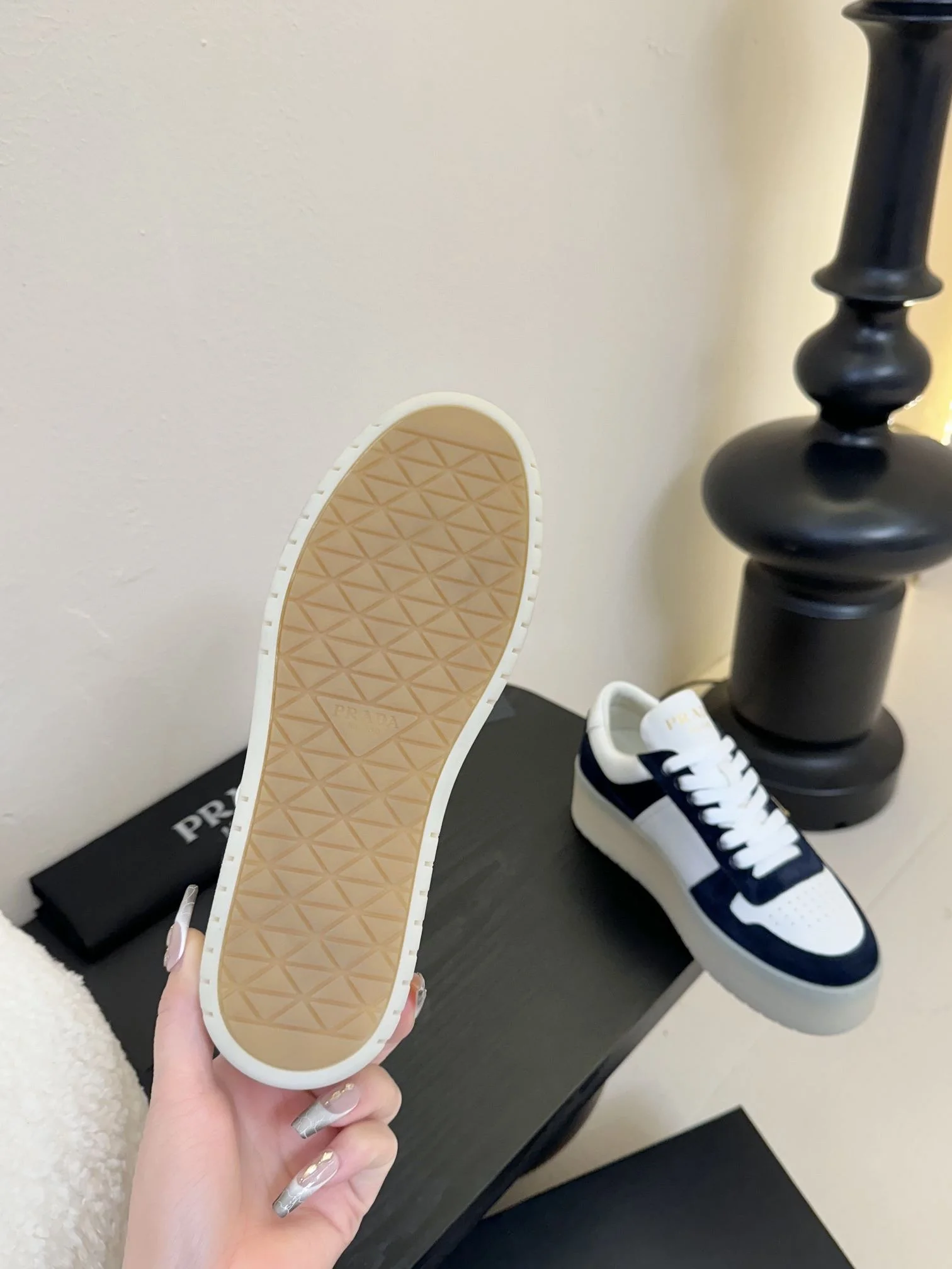 Prada Low Shoes ComfortFit 34377