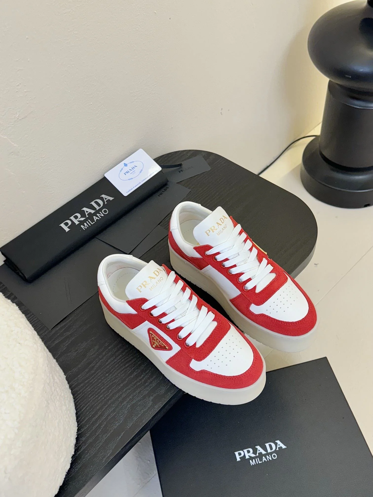 Lightweight Prada Low Shoes 34375