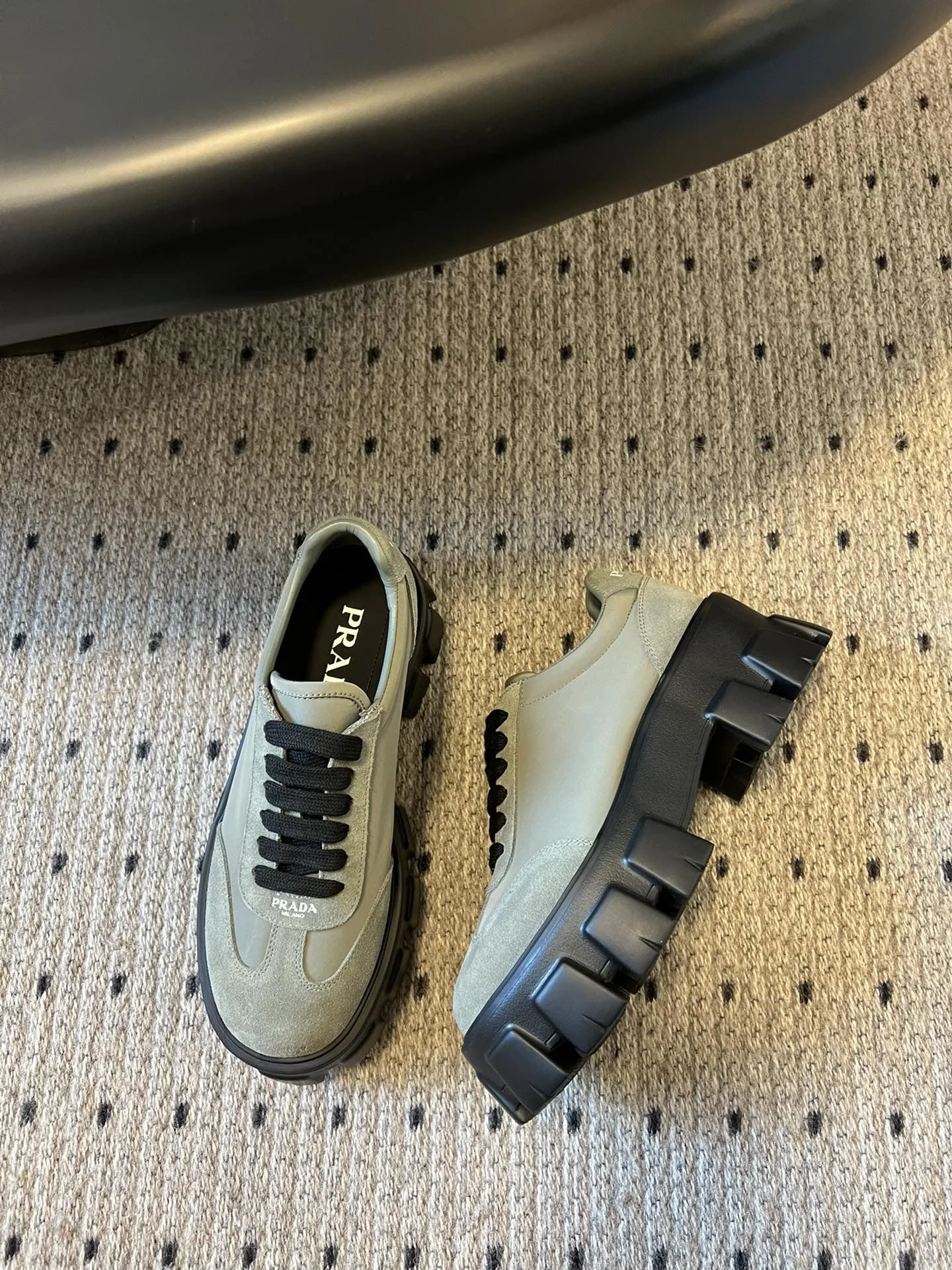 Prada Low Shoes Attractive 34362