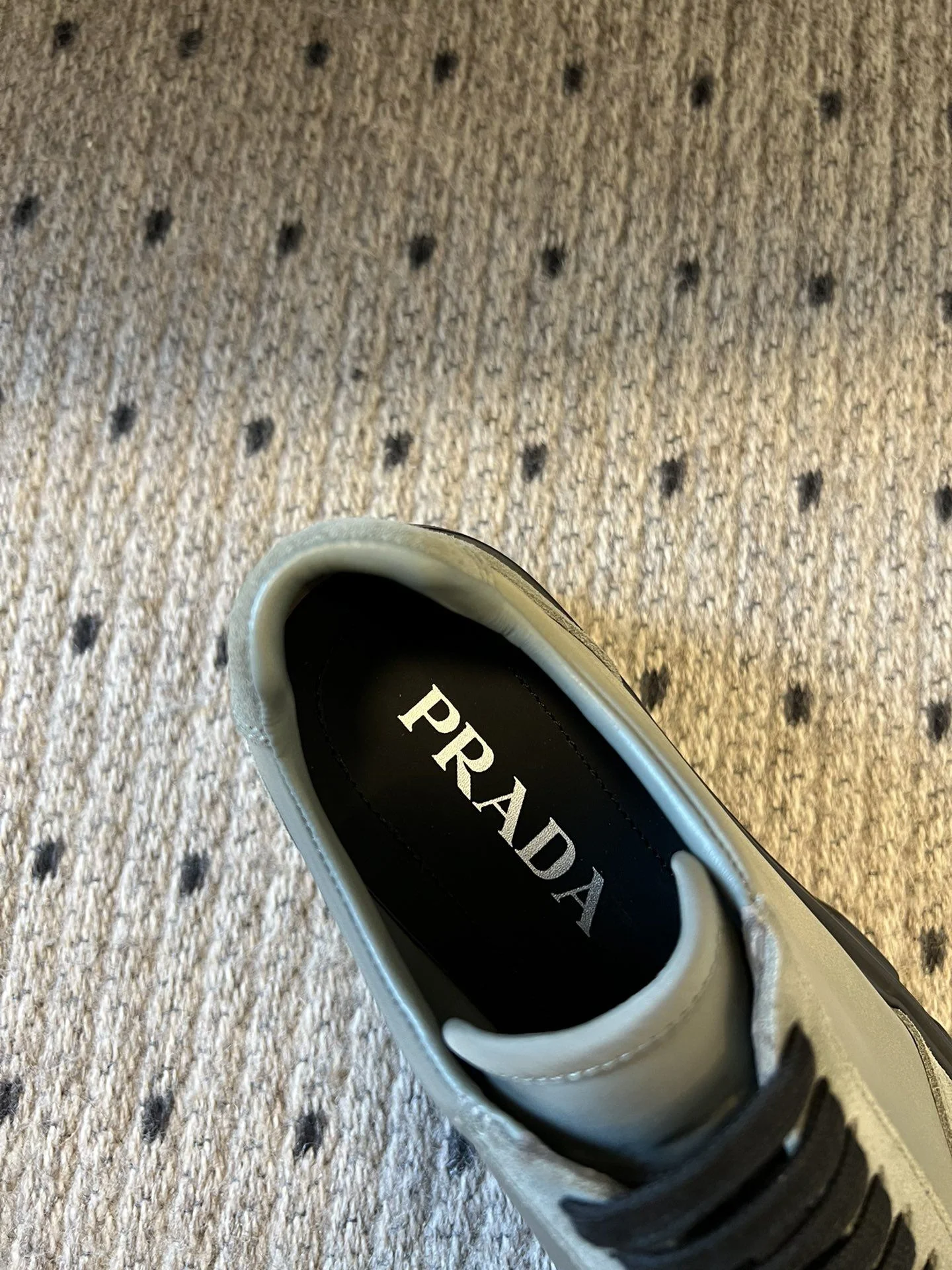 Prada Low Shoes Attractive 34362
