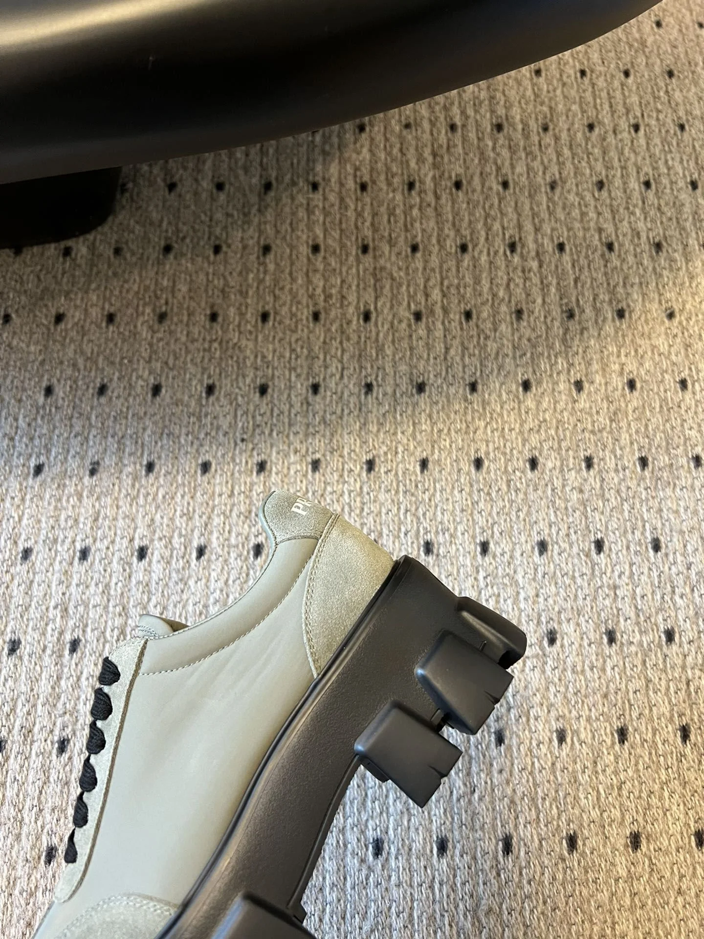 Prada Low Shoes Attractive 34362
