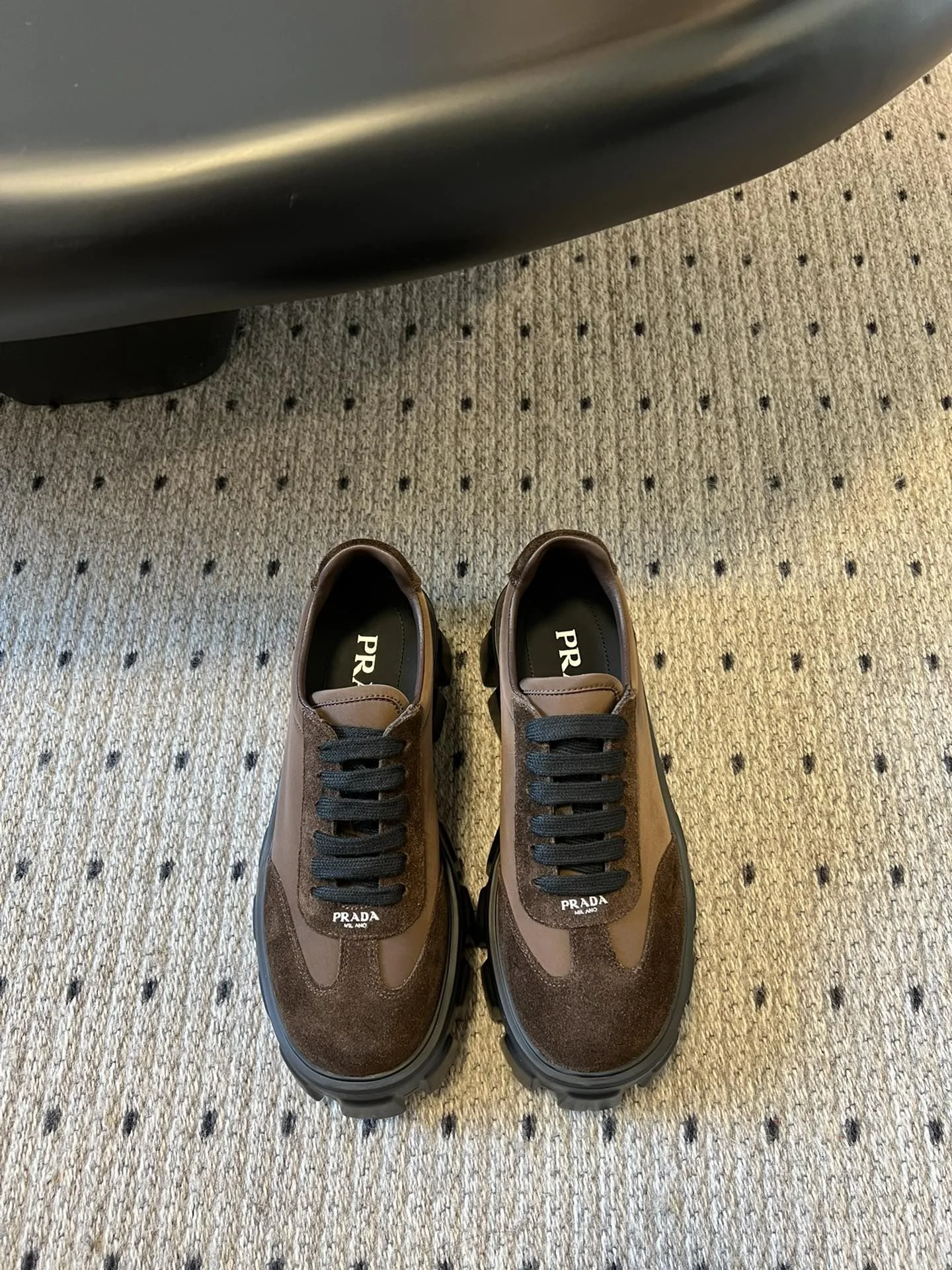 Prada Low Shoes Sleek 34359