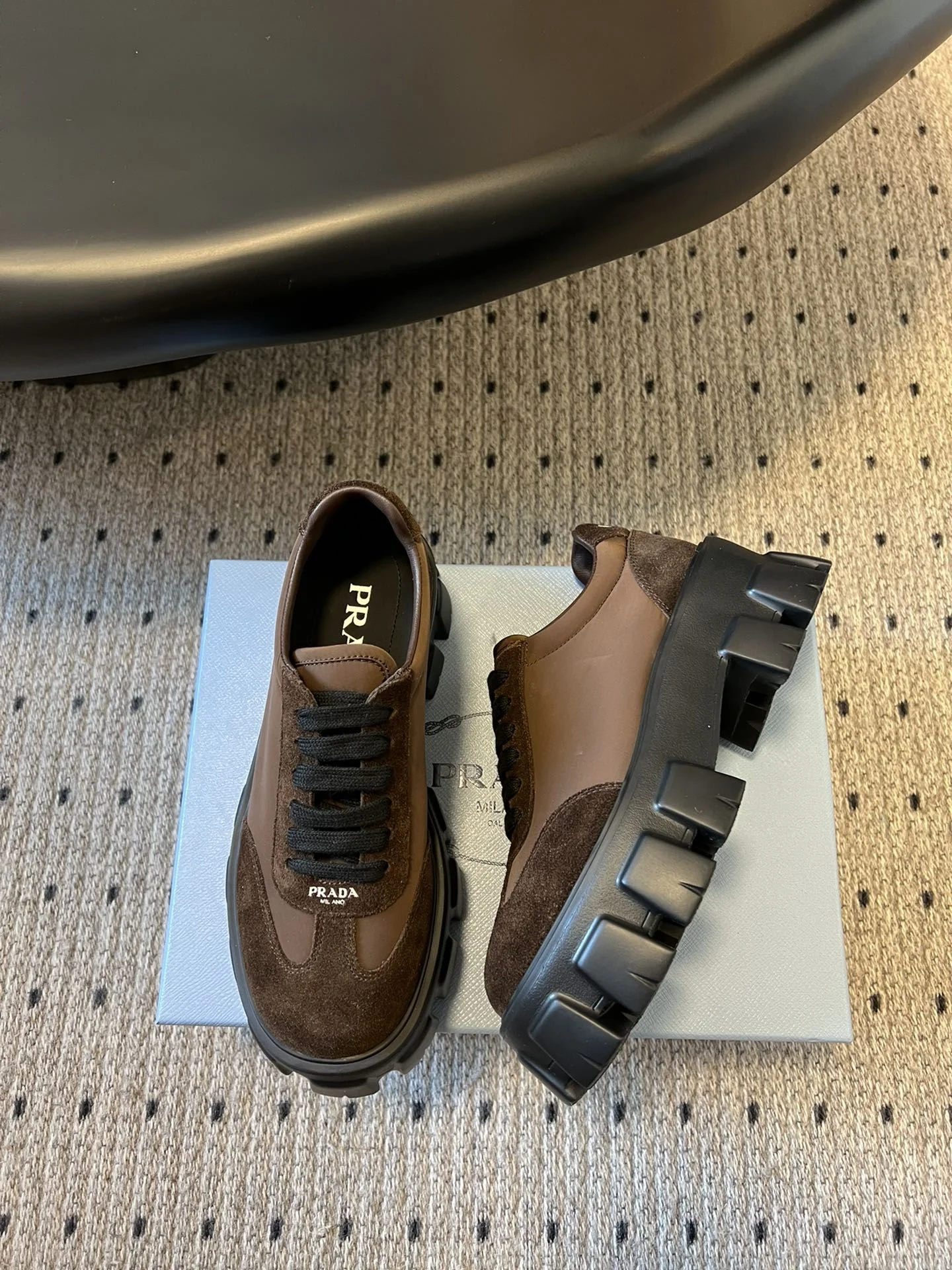 Prada Low Shoes Sleek 34359