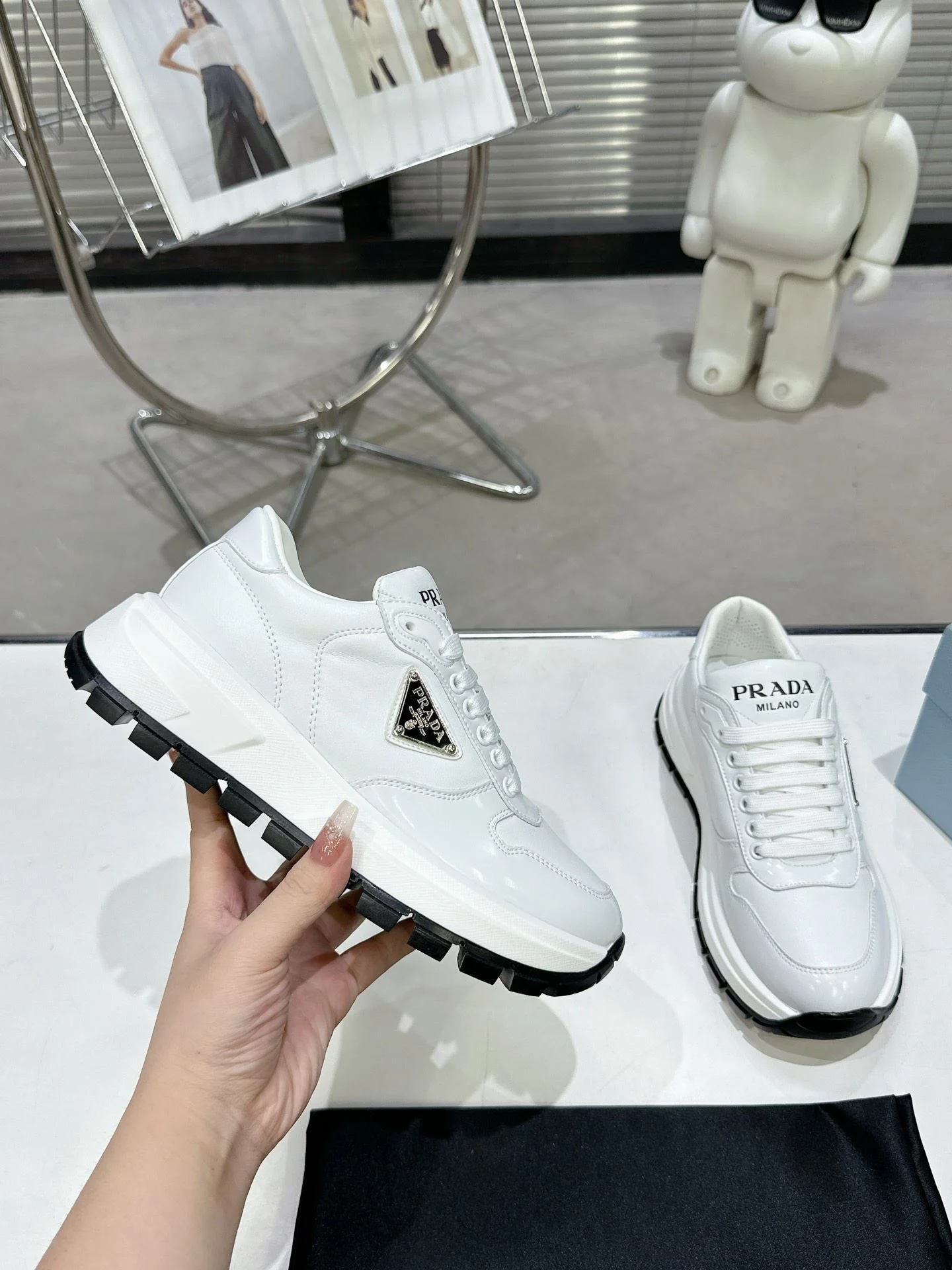 NewStyle Prada Low Shoes 34358