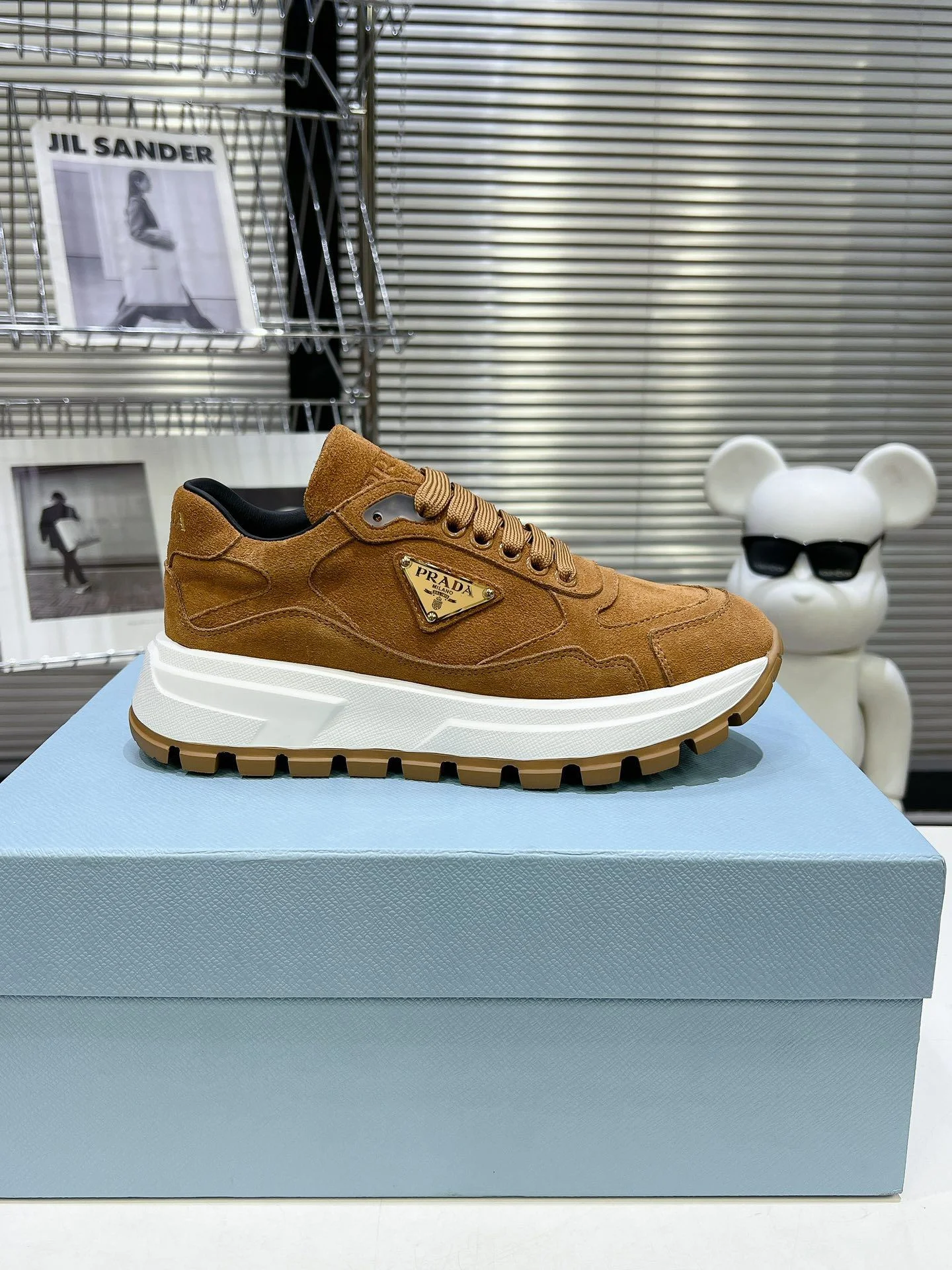 Prada Low Shoes Fashionable 34357