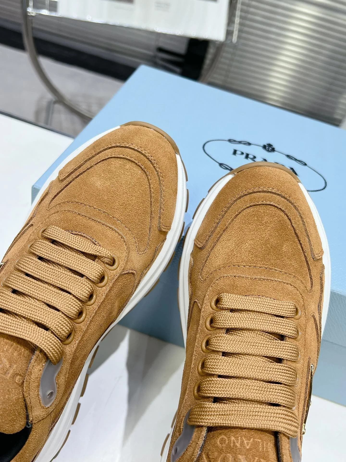 Prada Low Shoes Fashionable 34357