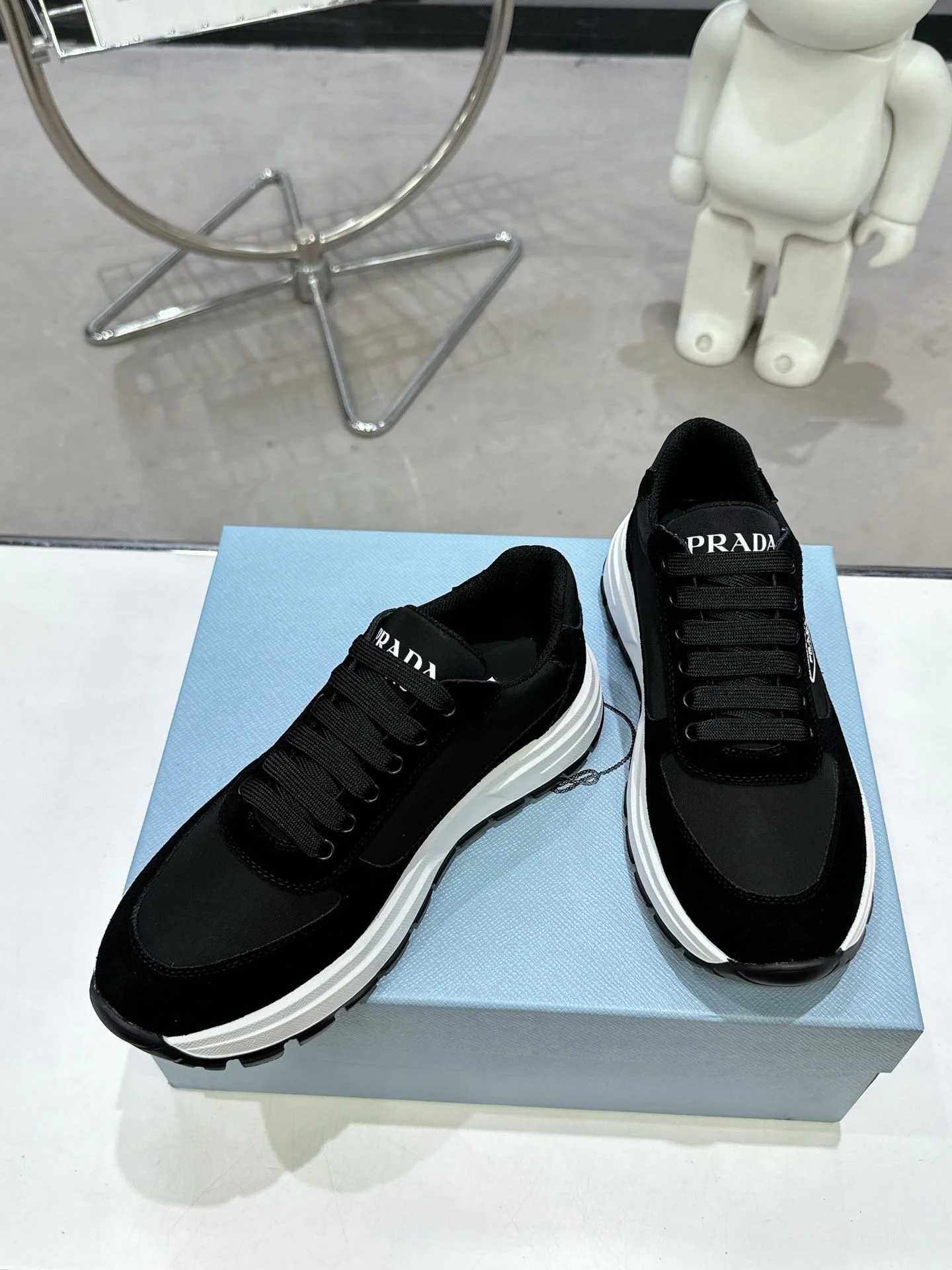 Prada Low Shoes Reliable 34354