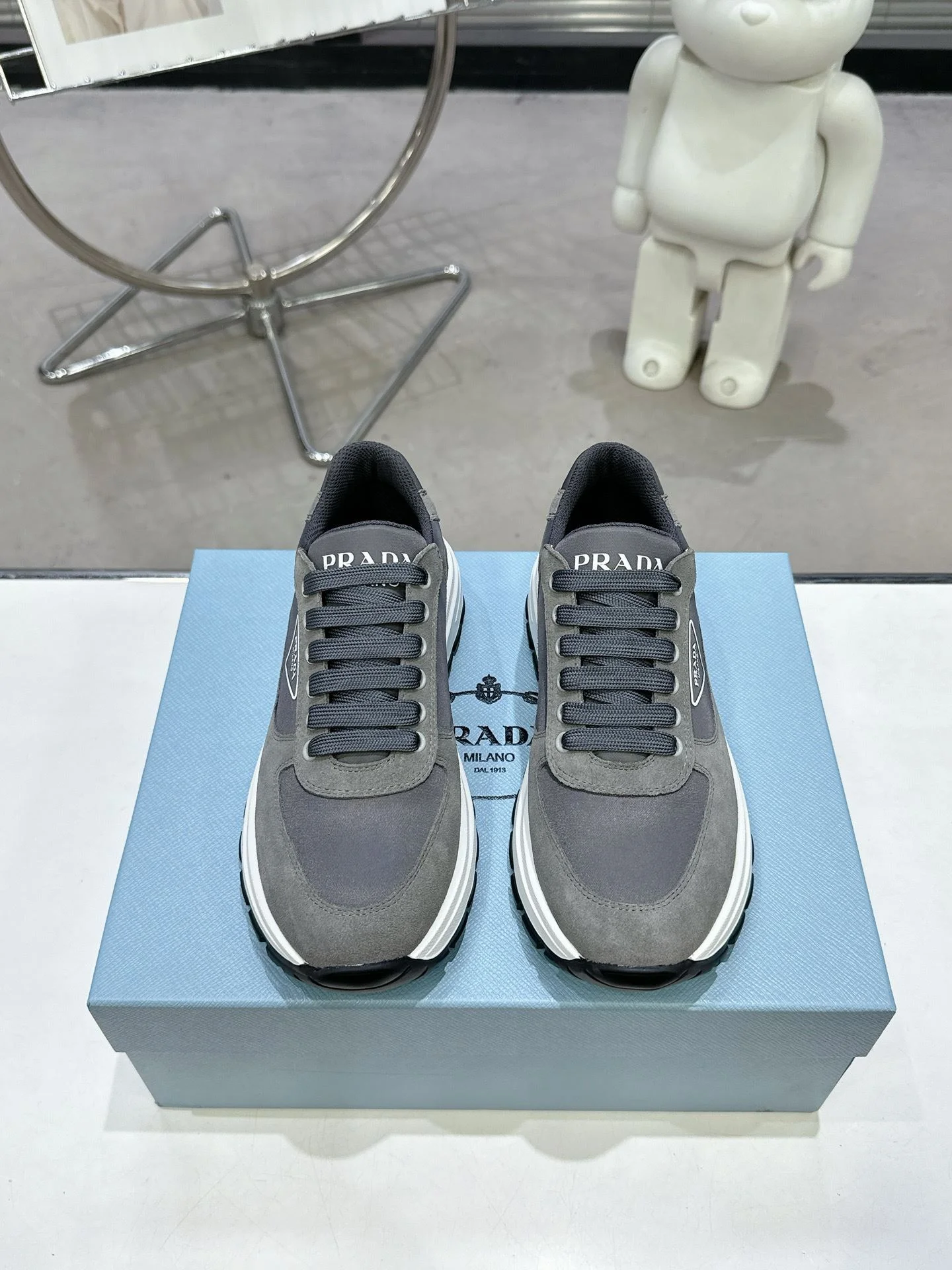 Prada Low Shoes Vibrant 34352