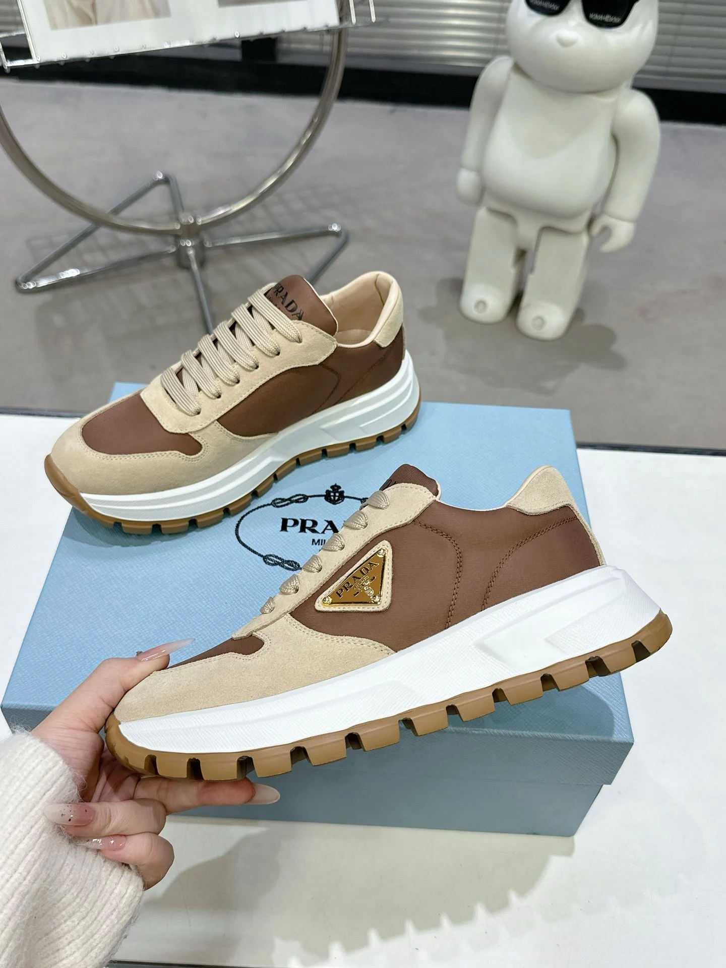 TechFriendly Prada Low Shoes 34351