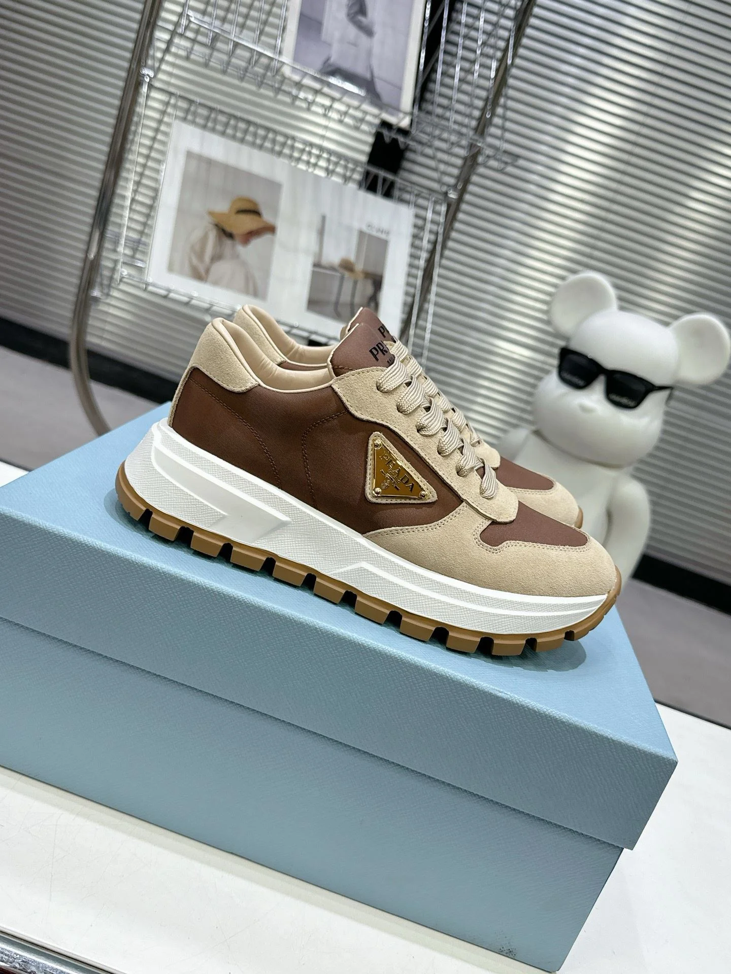 TechFriendly Prada Low Shoes 34351