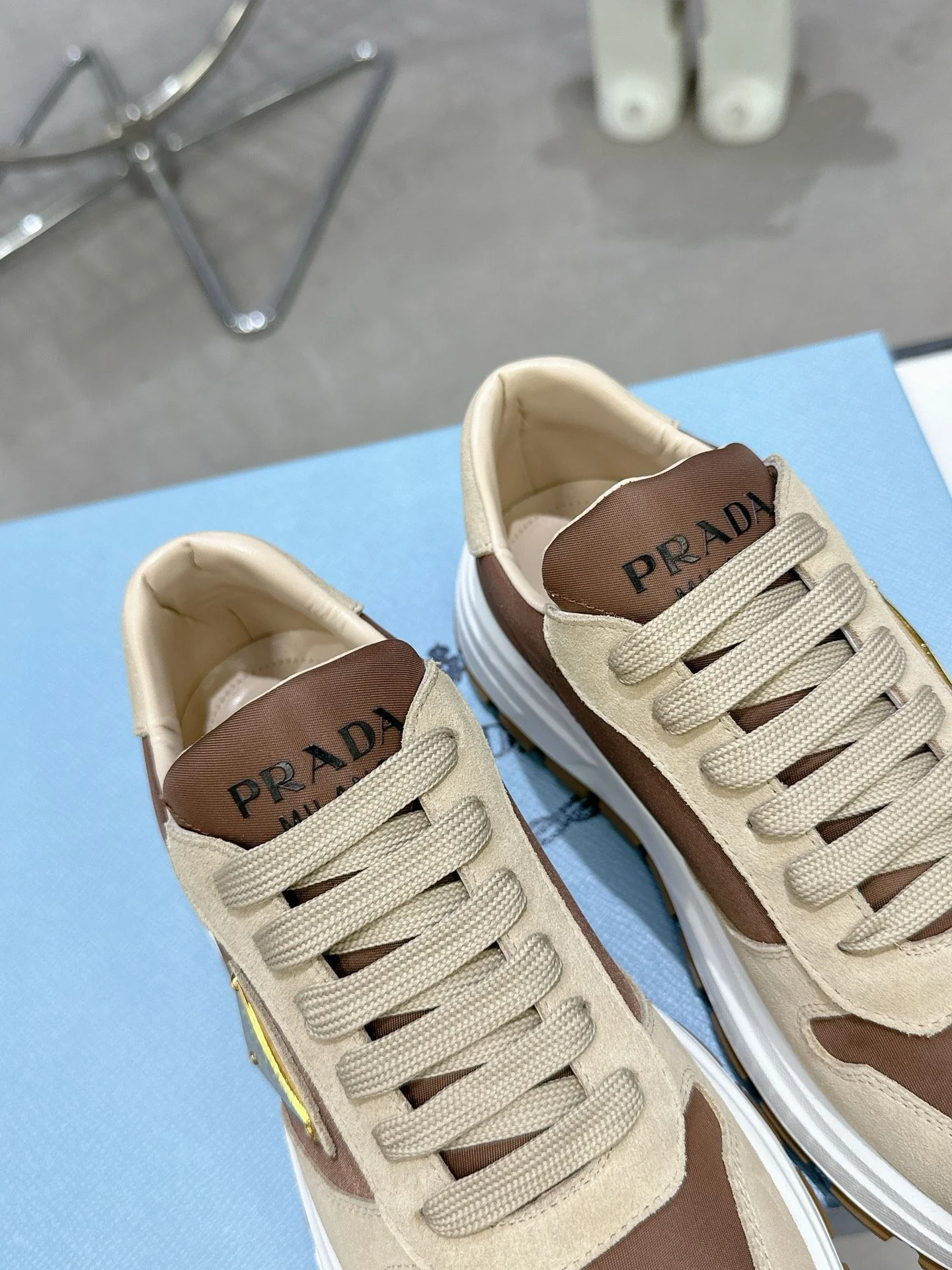 TechFriendly Prada Low Shoes 34351