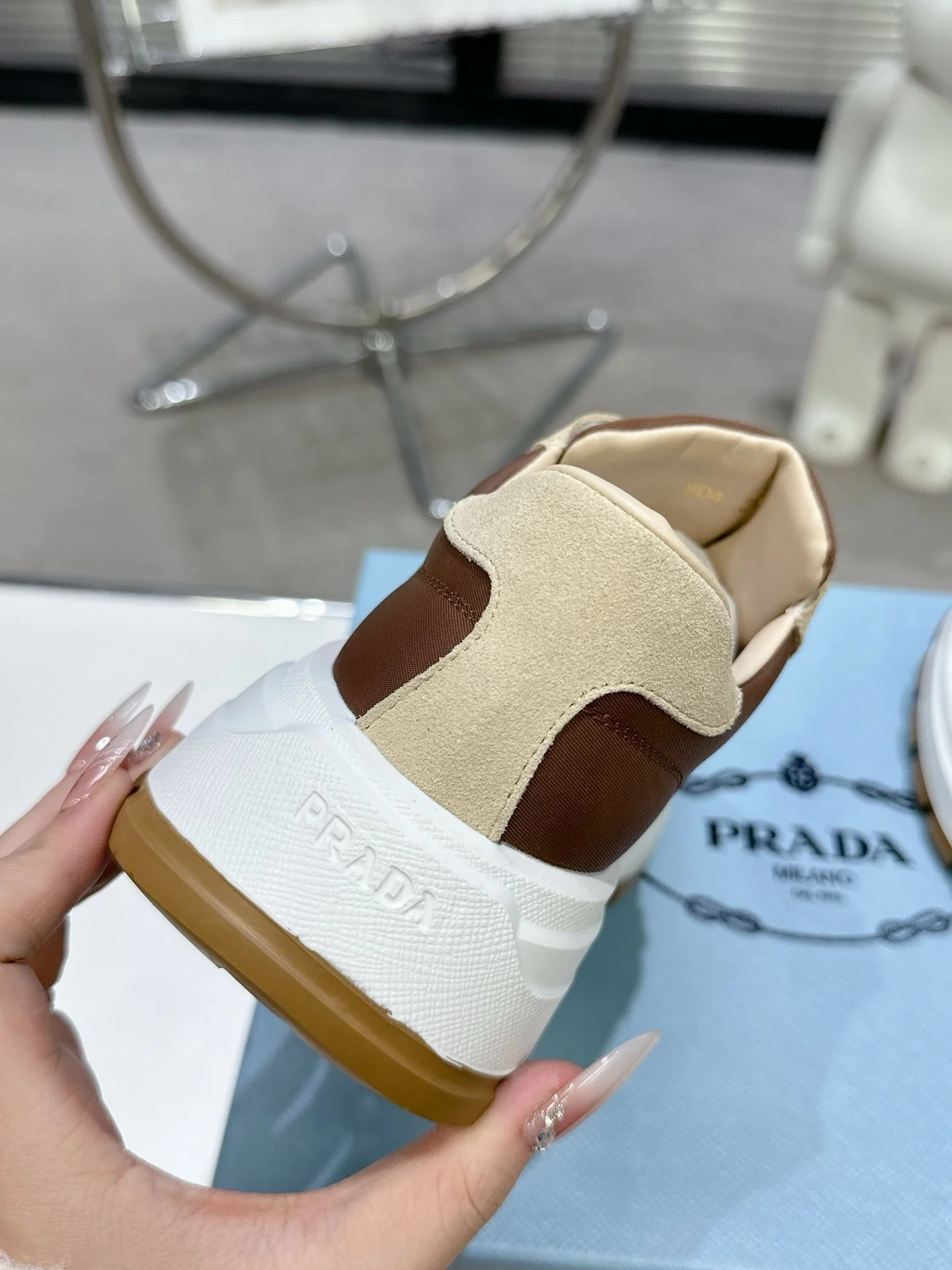 TechFriendly Prada Low Shoes 34351