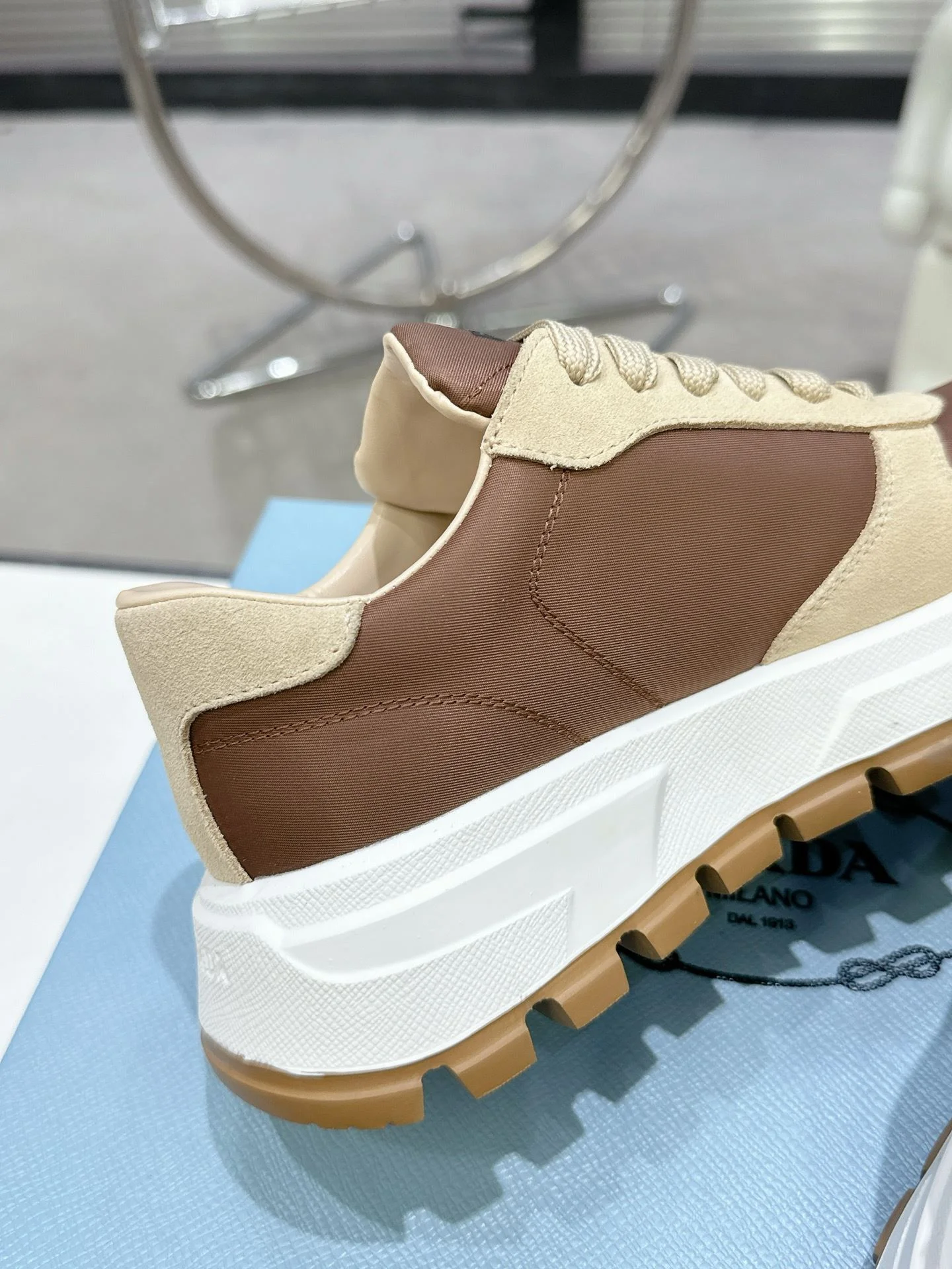 TechFriendly Prada Low Shoes 34351