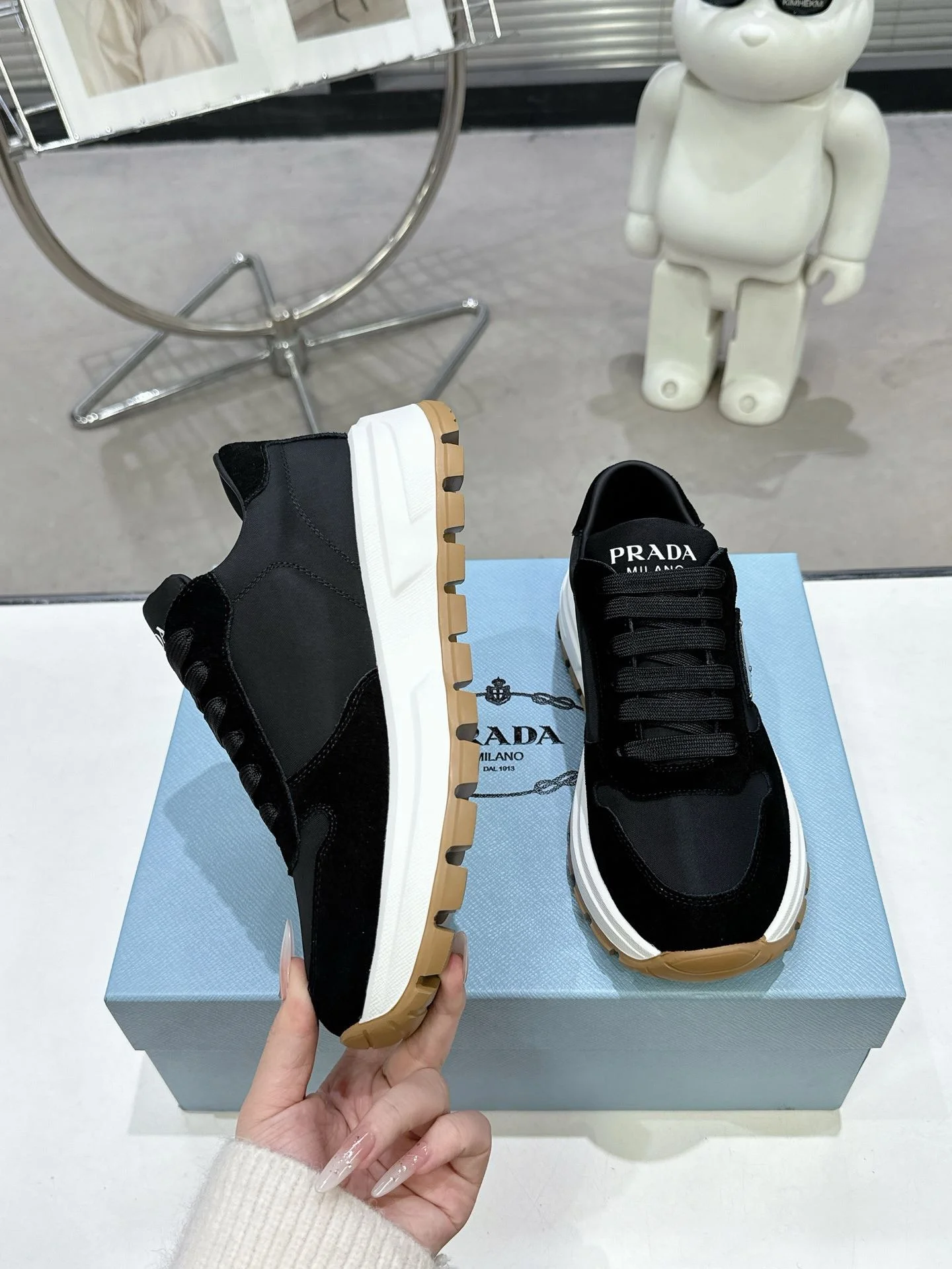 Prada Low Shoes ZipUp 34343