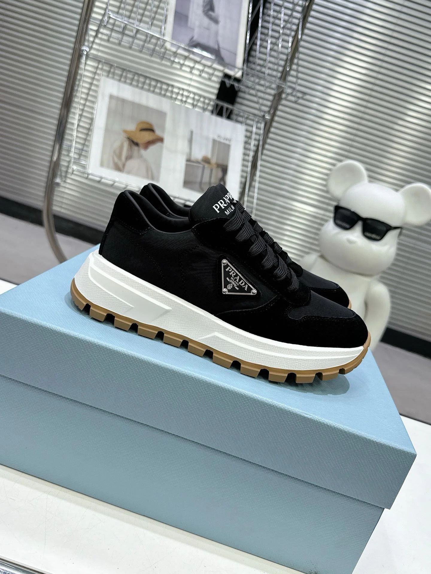 Prada Low Shoes ZipUp 34343