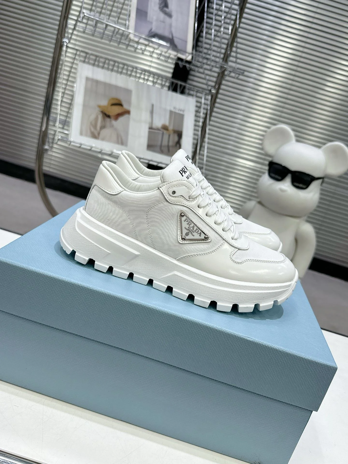 OdorResistant Prada Low Shoes 34333