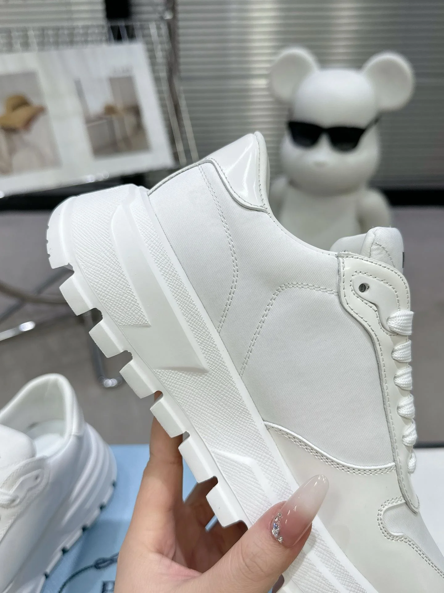 OdorResistant Prada Low Shoes 34333