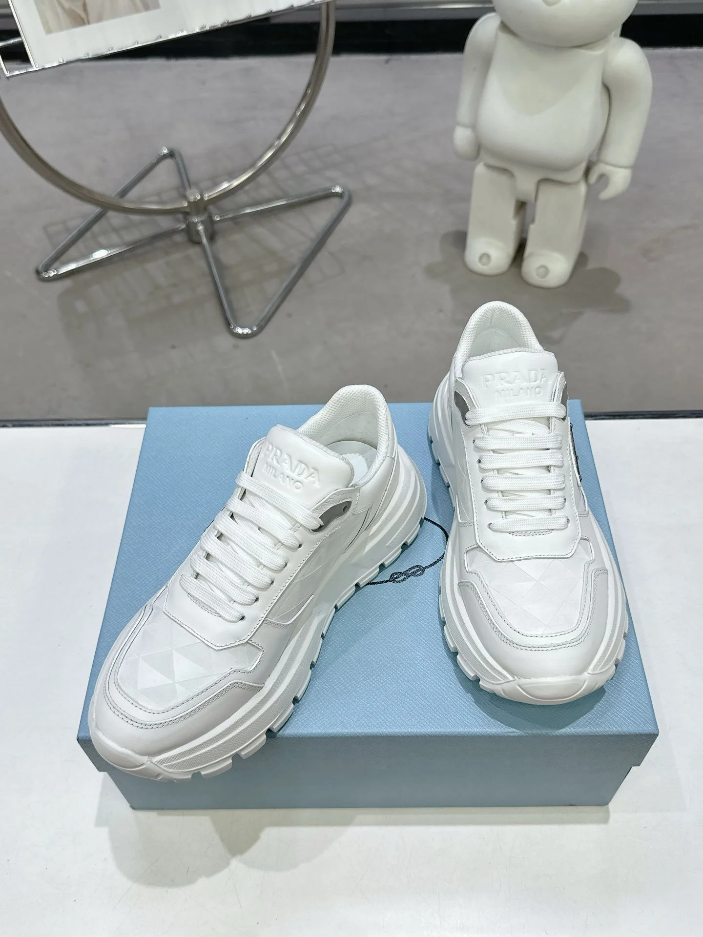 EyeCatching Prada Low Shoes 34340