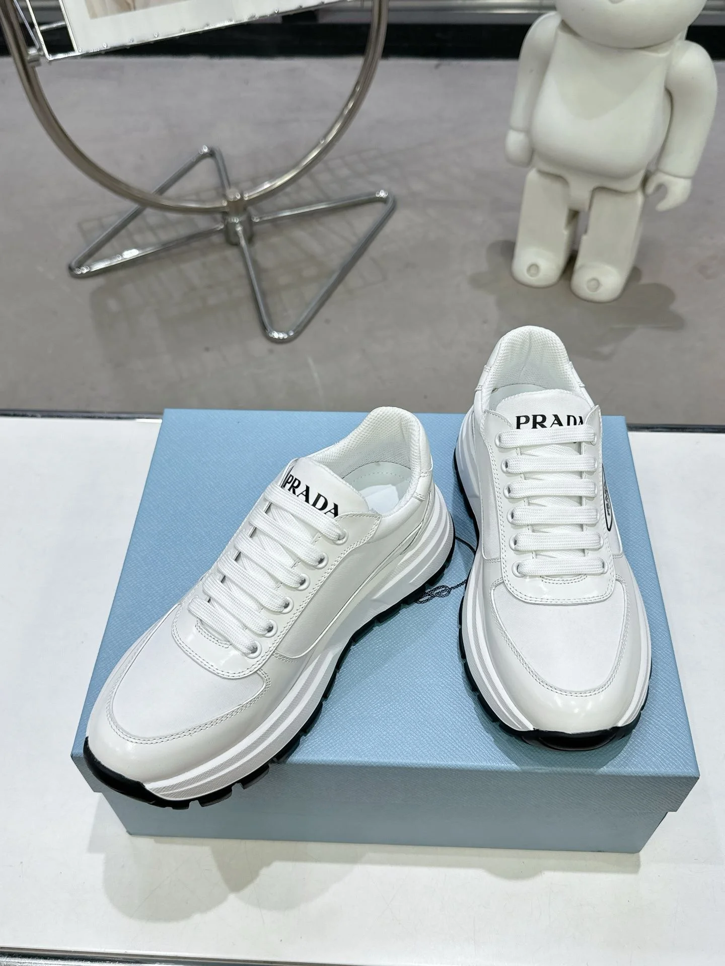 Seasonal Prada Low Shoes 34349