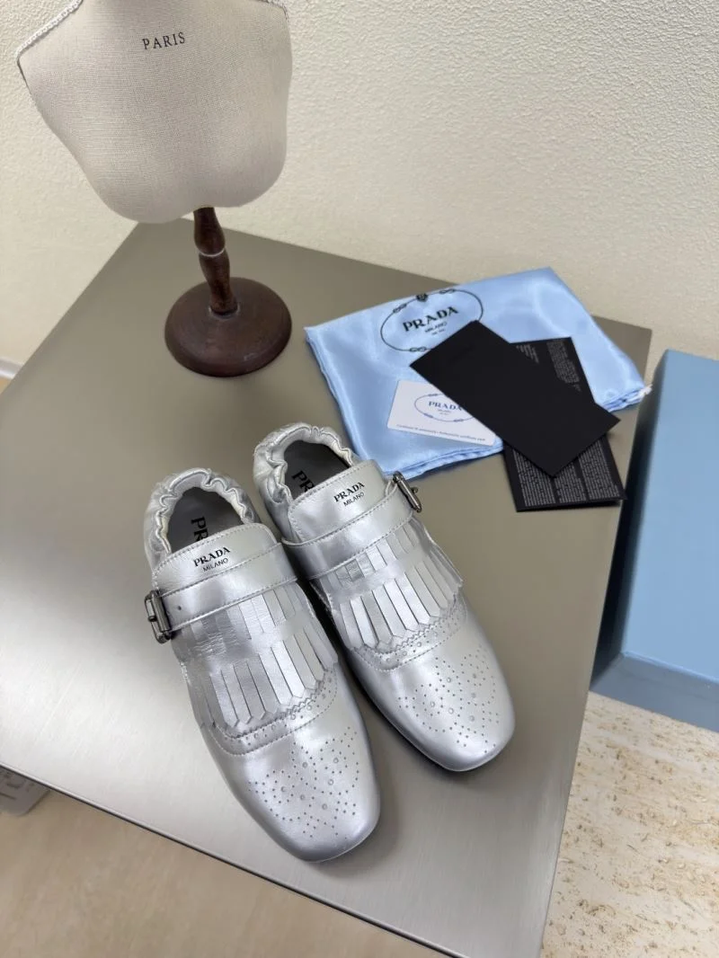 Prada Low Shoes DailyWear 35139