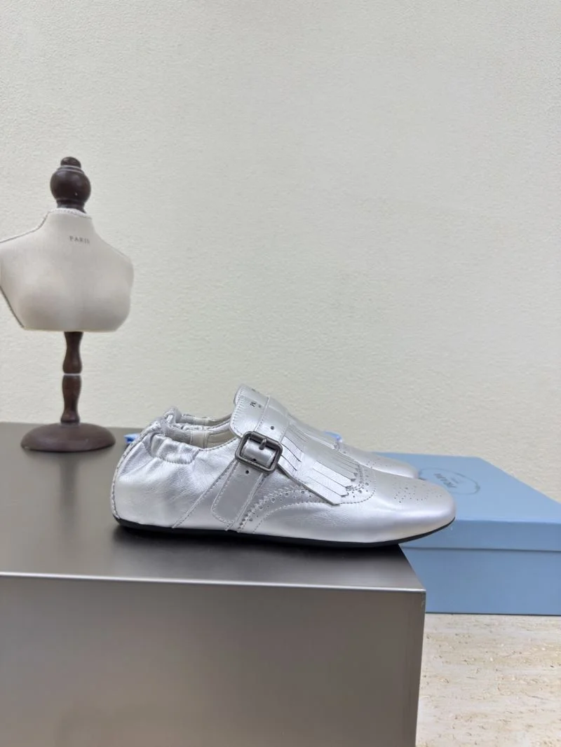Prada Low Shoes DailyWear 35139