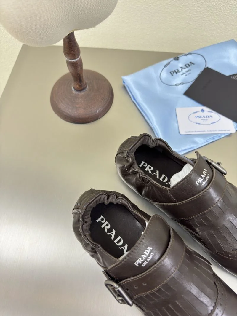 GoAnywhere Prada Low Shoes 35135