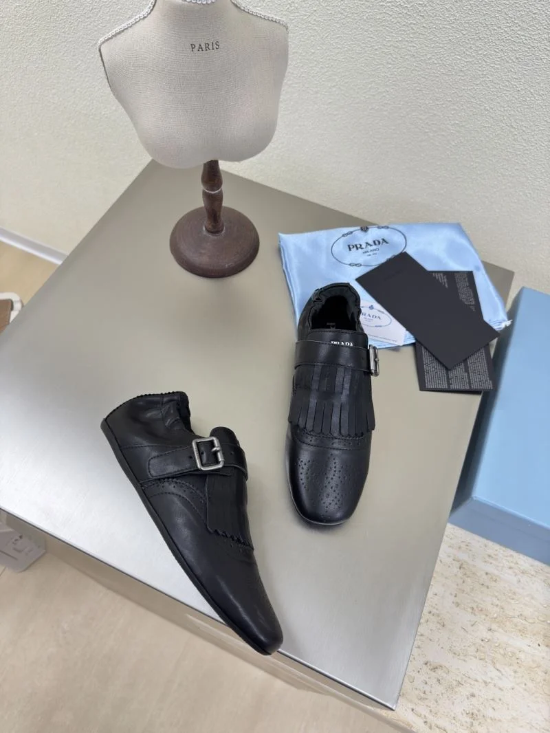 Affordable Prada Low Shoes 35138