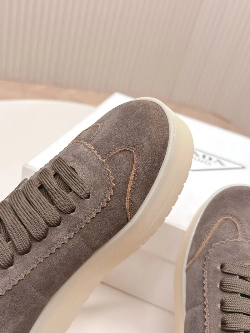 Prada Low Shoes Stretchable 35121