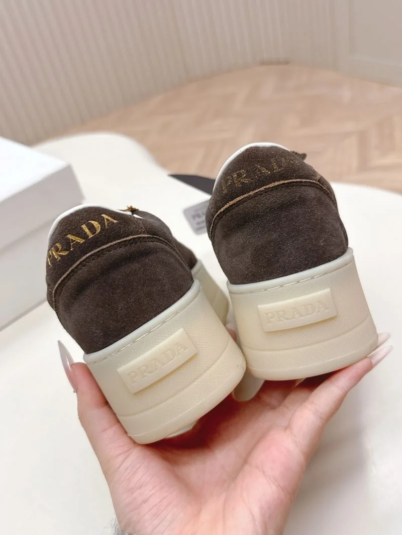 Prada Low Shoes Stretchable 35121