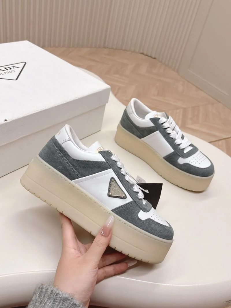 Prada Low Shoes Affordable 35127