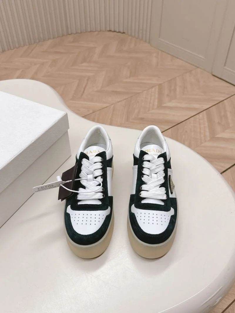 Prada Low Shoes DailyWear 35114