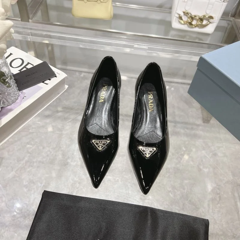Cozy Prada Low Shoes 35130