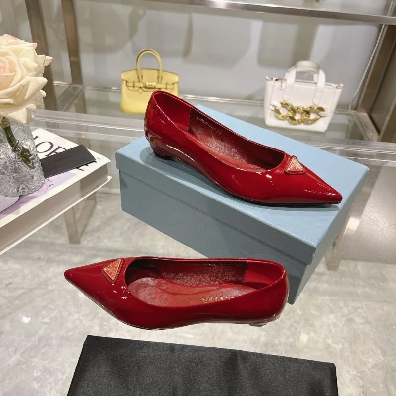 NewStyle Prada Low Shoes 35111