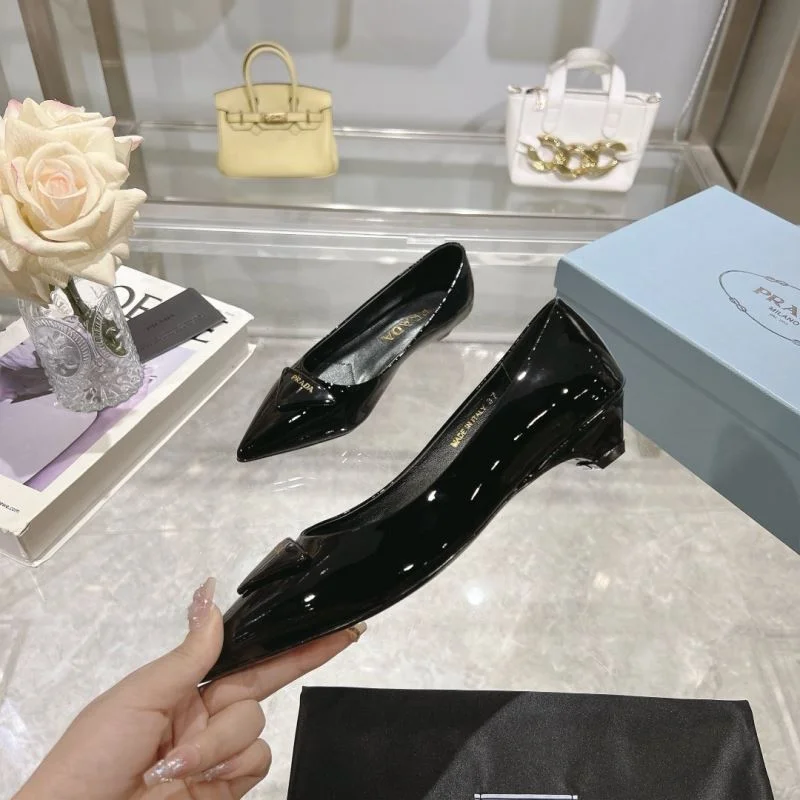 Prada Low Shoes EasyCare 35131
