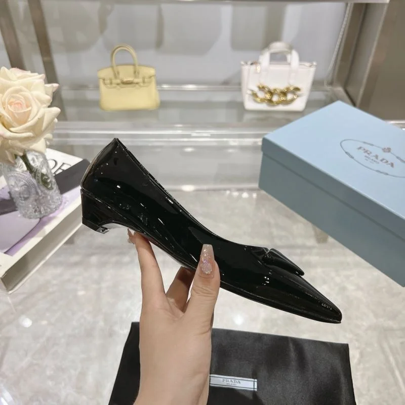 Prada Low Shoes EasyCare 35131