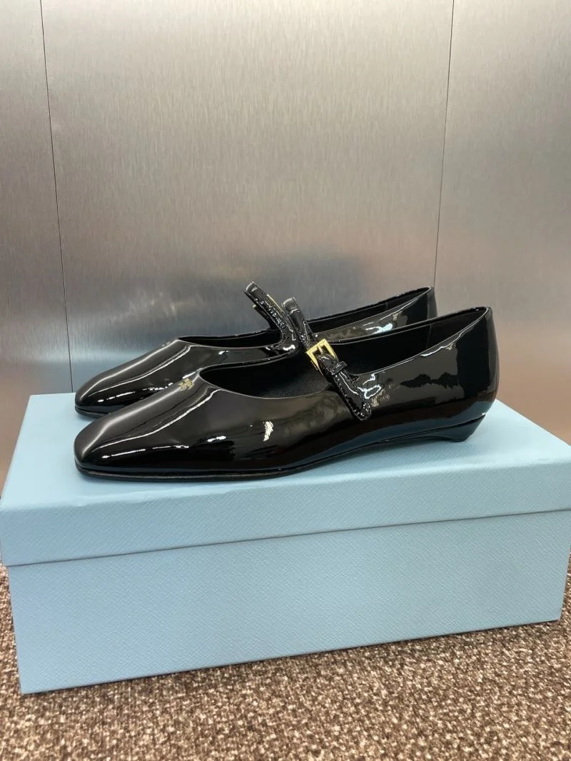 Prada Low Shoes FastDry 35128