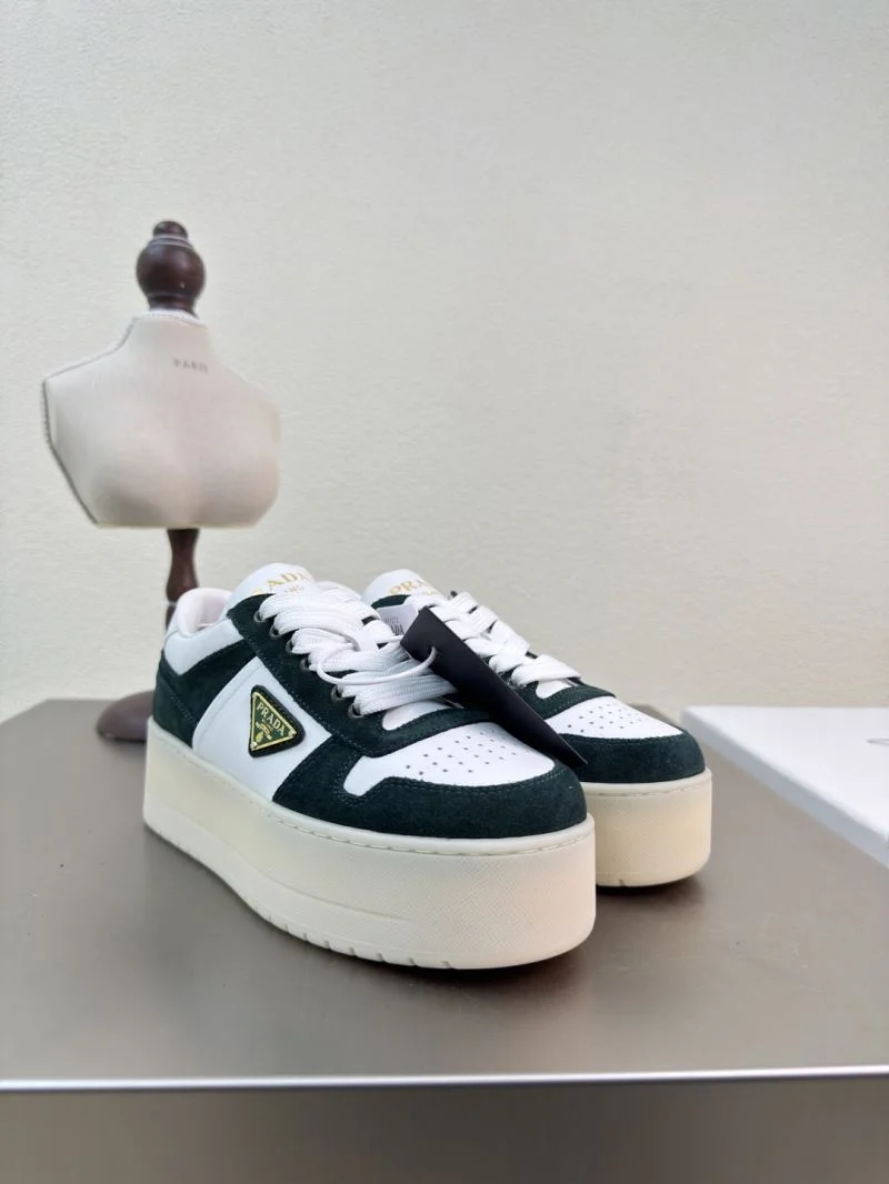Prada Low Shoes Compact 35115