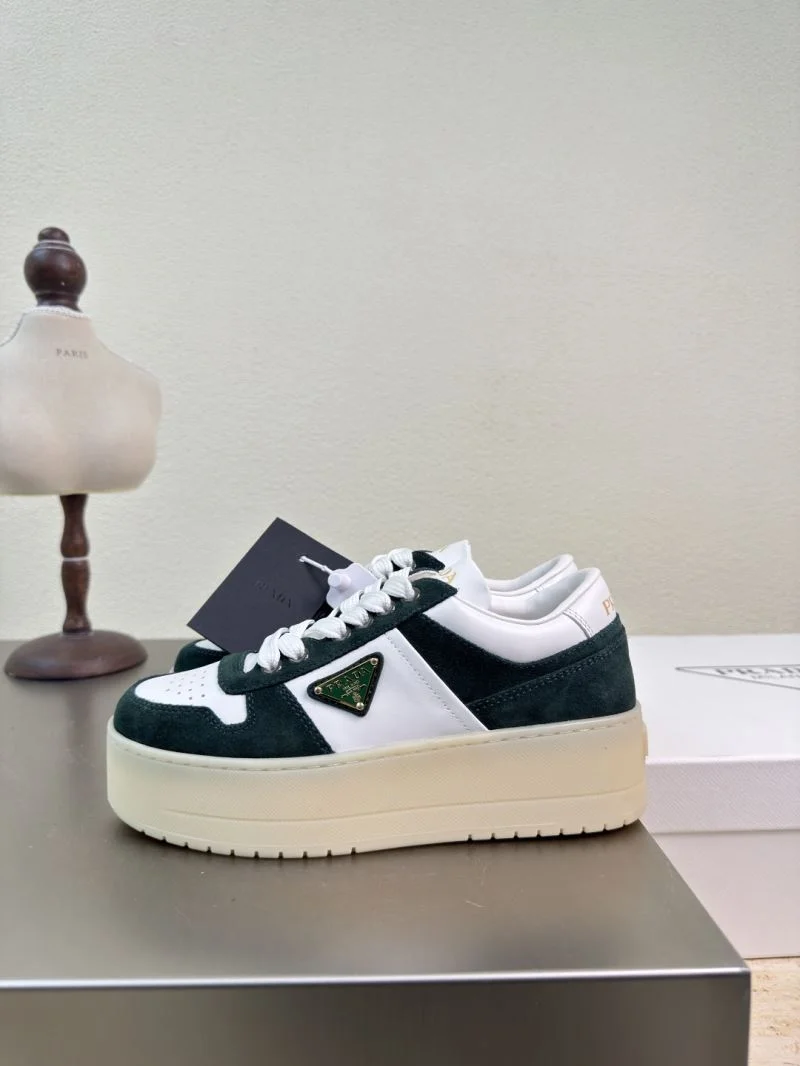 Prada Low Shoes Compact 35115