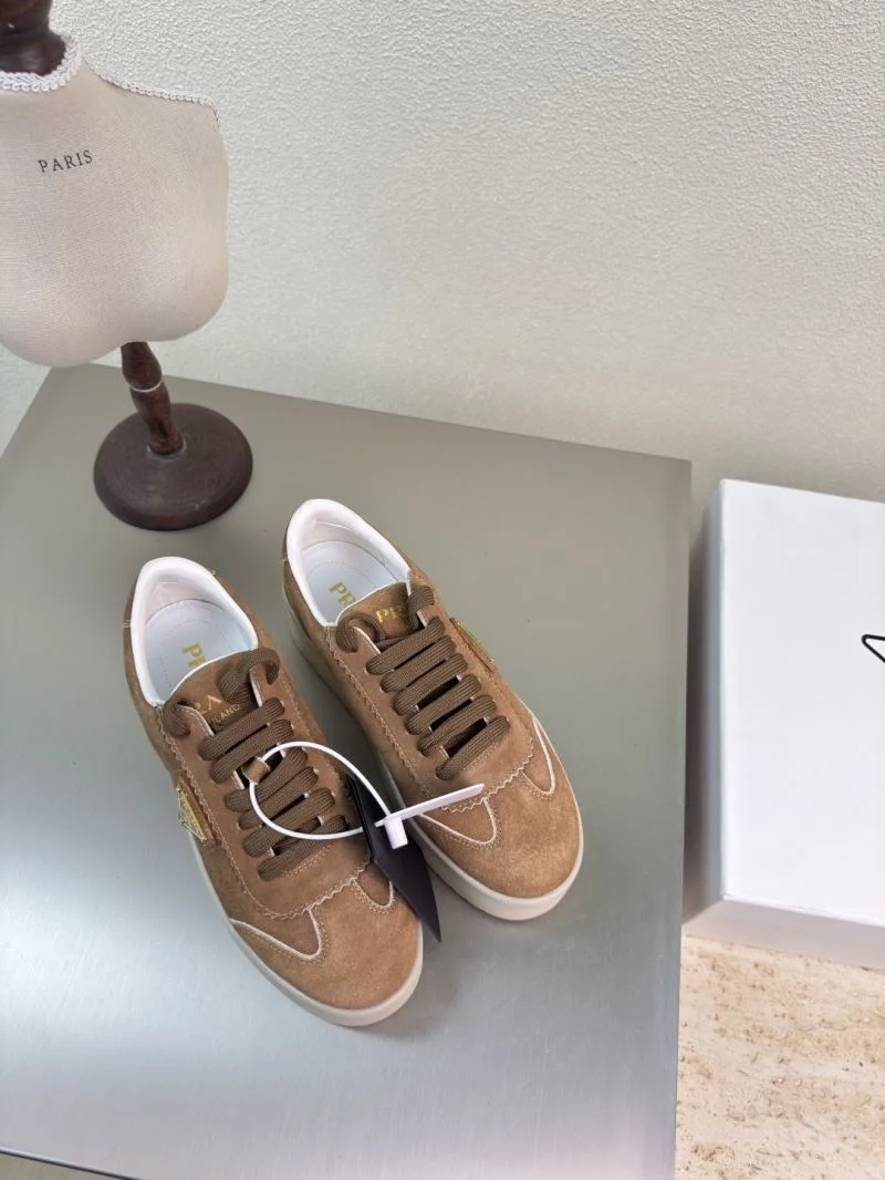 Prada Low Shoes GoAnywhere 35102