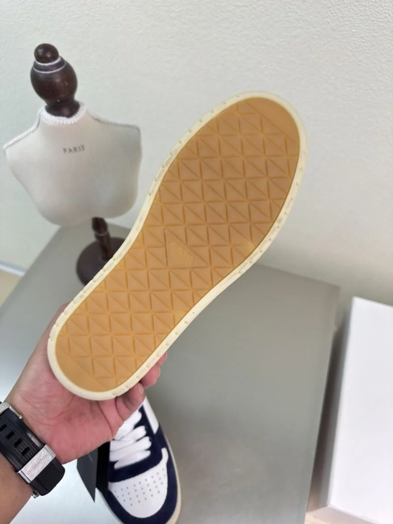 Prada Low Shoes GoAnywhere 35123