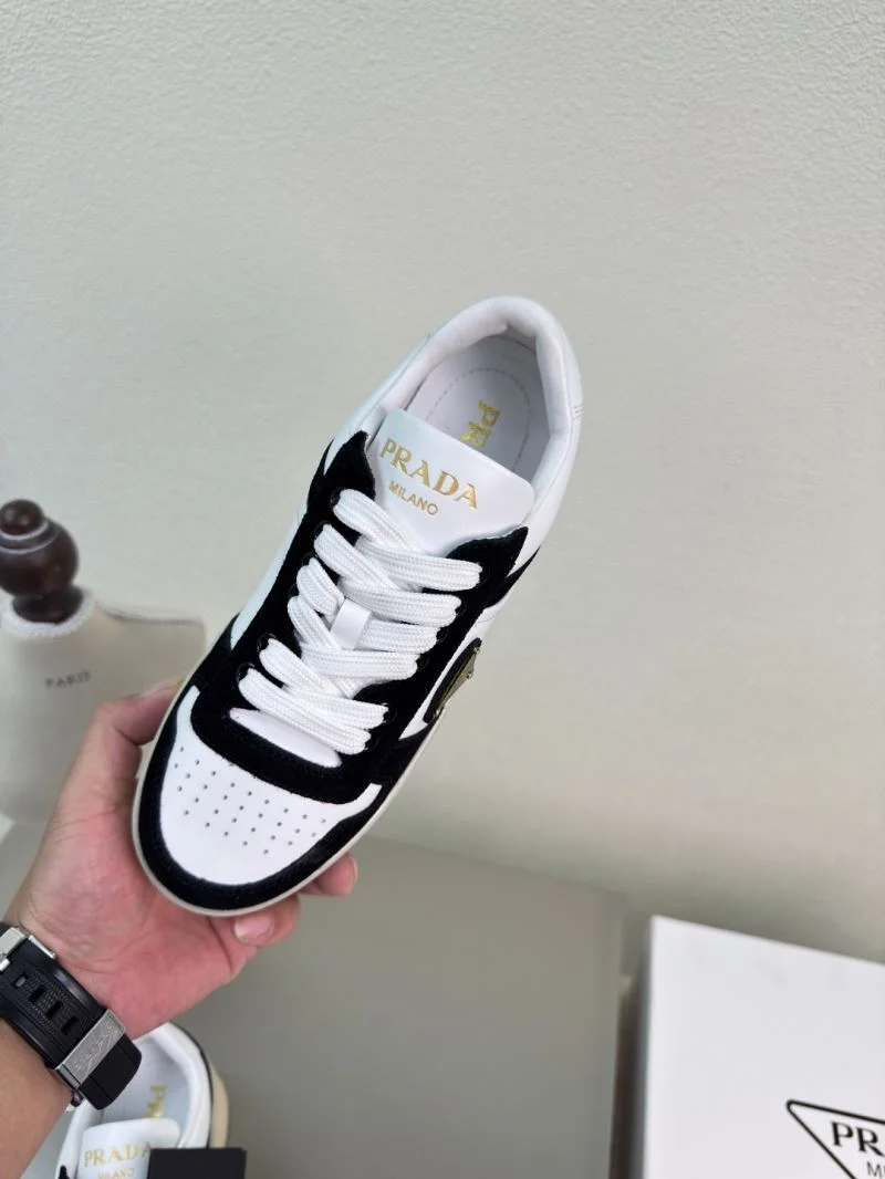 Neat Prada Low Shoes 35108
