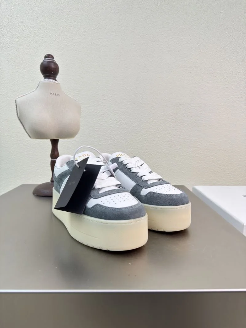 SmartChoice Prada Low Shoes 35106