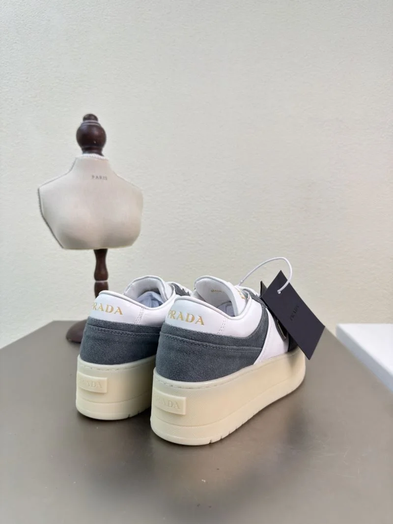 SmartChoice Prada Low Shoes 35106